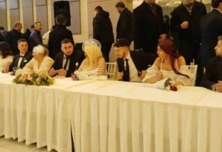 İstanbul’un Üsküdar ilçesinde toplu bir nikah merasimi! 17 Roman çift dünya evine girdi
