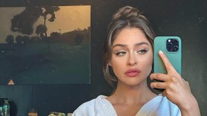 Cemre Baysel’in Tatil Anıları ve Sürpriz Karşılaşması