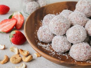 Çilekli Puding Topları Tarifi ve Alternatif Malzemeler