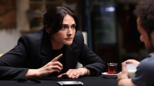 Esra Bilgiç’in Merakla Beklenen Maestro Dizisinden İlk Kareler Yayınlandı