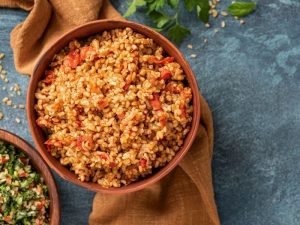 Kaymaklı Bulgur Pilavı Tarifi: Lezzetli ve Pratik Bir Tarif