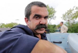 Uzun Süredir Gözlerden Uzak Kalan Ünlü Oyuncu Alpaslan Özmol Yeniden Görüntülendi