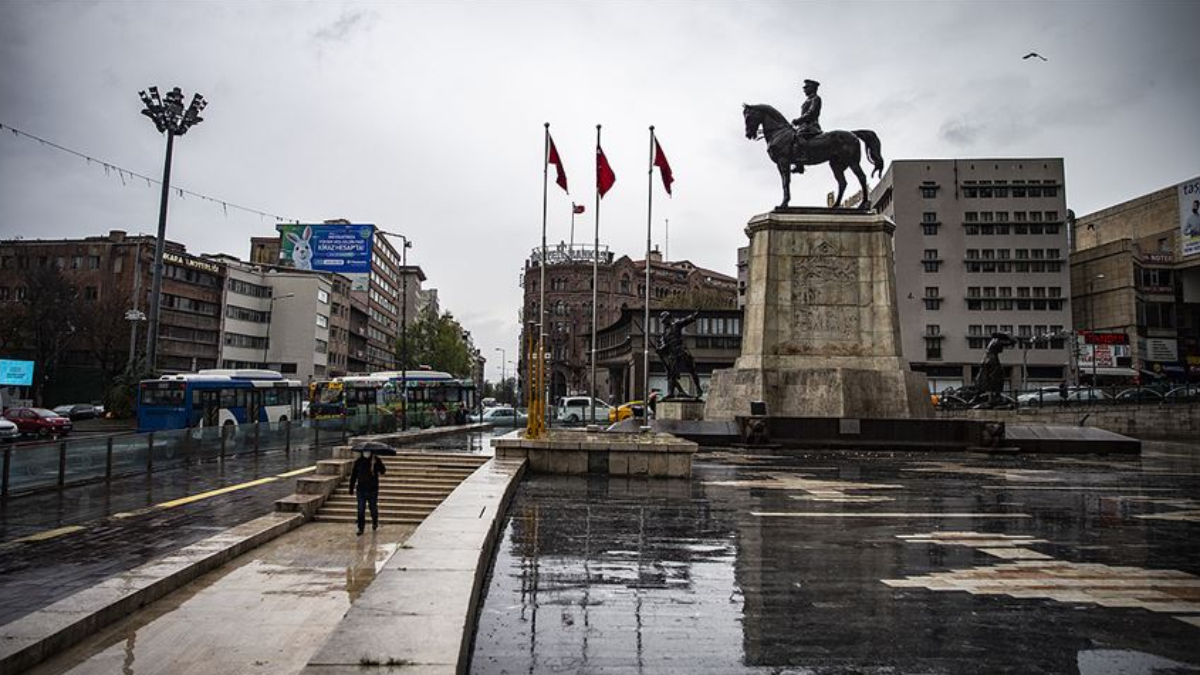Yurt genelinde hava durumu önemli değişiklikler gösteriyor: Sıcaklıklar artarken bazı bölgelerde serin hava etkisini sürdürüyor