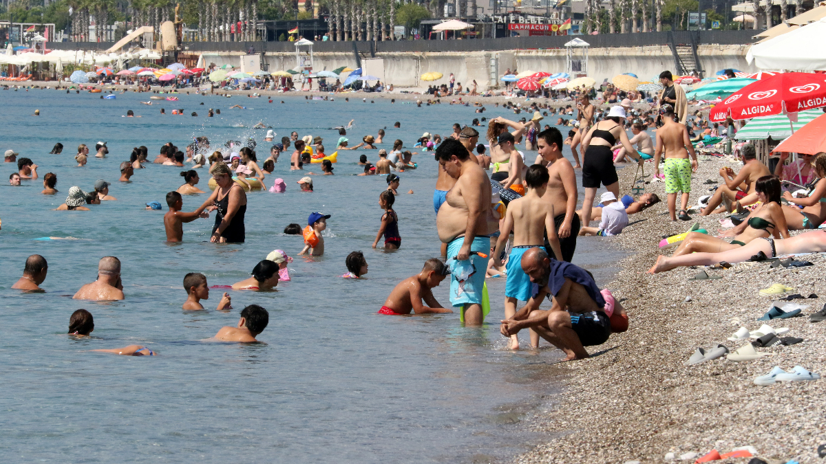 Antalya'da Aşırı Sıcaklar ve Tarihi Rekorlar