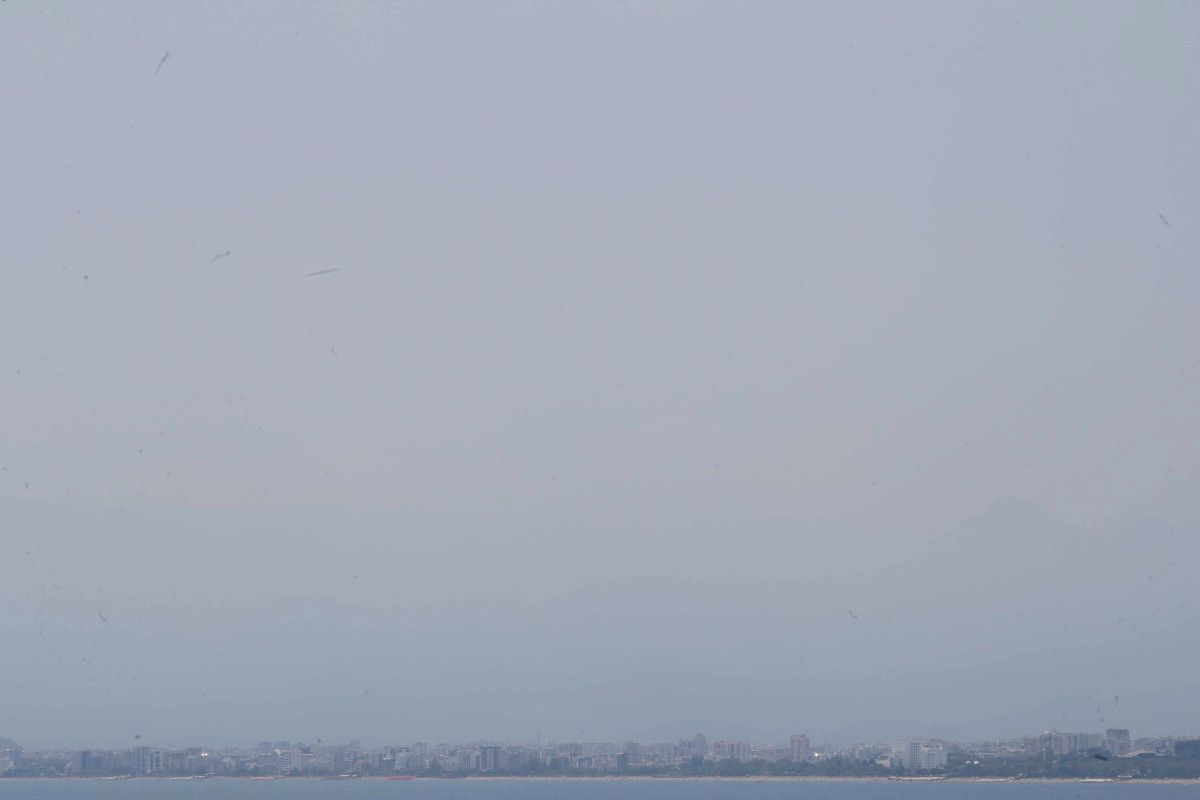 Yerel Halk ve Ziyaretçilerin Sıcaklara Karşı Mücadelesi