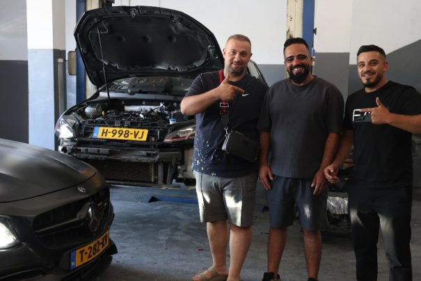 Avrupa’da Usta Bulamayan Gurbetçiler, 10 Milyonluk Araçlarını Türk Ustalarına Yaptırıyor