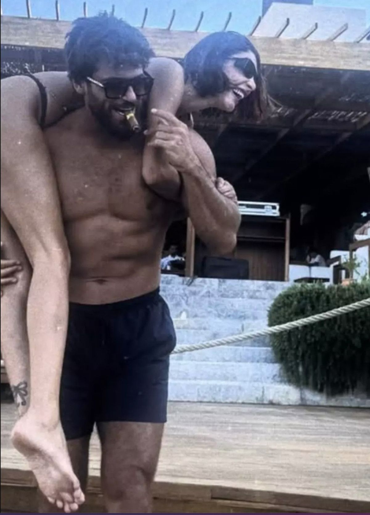 Can Yaman'ın Yurt Dışındaki Yeni Hayatı ve Sevgi Dolu Anları