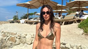 Defne Samyeli ve Kızları Cannes’da Tatilde