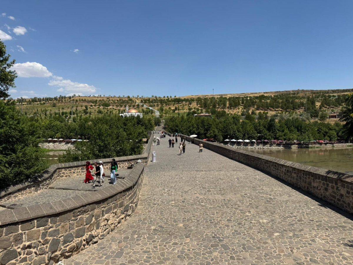 Sıcakların Kavurduğu Diyarbakırda Hayat Durdu