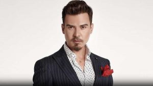 DJ Erdem Kınay’ın Sahne Performansı ve Sosyal Medya Gündemi