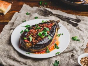 Fırında Karnıyarık Tarifi ve Lezzetli Alternatifler