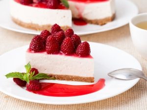 Frambuazlı Cheesecake Tarifi ve Alternatif Malzeme Önerileri