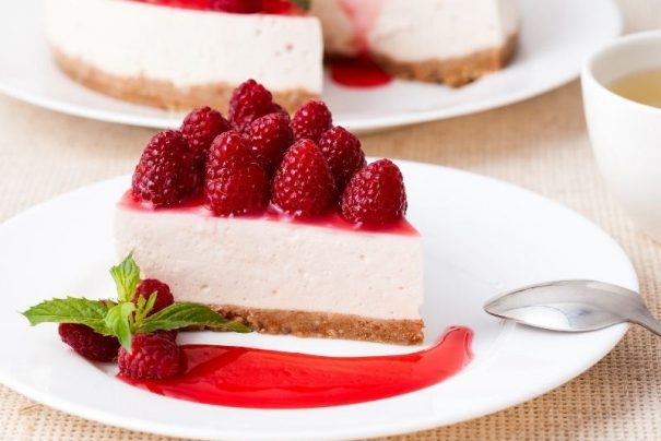 Frambuazlı Cheesecake Tarifi ve Alternatif Malzeme Önerileri