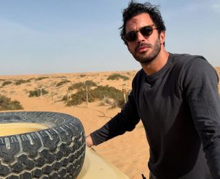 Gupse Özay ve Barış Arduç’un Yeni Aile Fotoğrafı Sosyal Medyada Çok Beğenildi