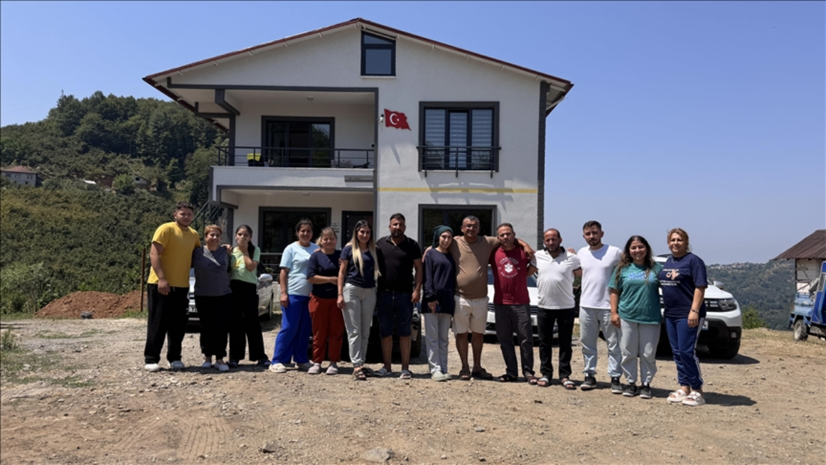 Hatayda Deprem Sonrası Enkaz Altında Yatan Kardeşlik Hikayeleri