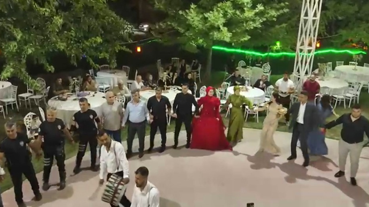 Polis Memurları Yalnız Bırakmadı