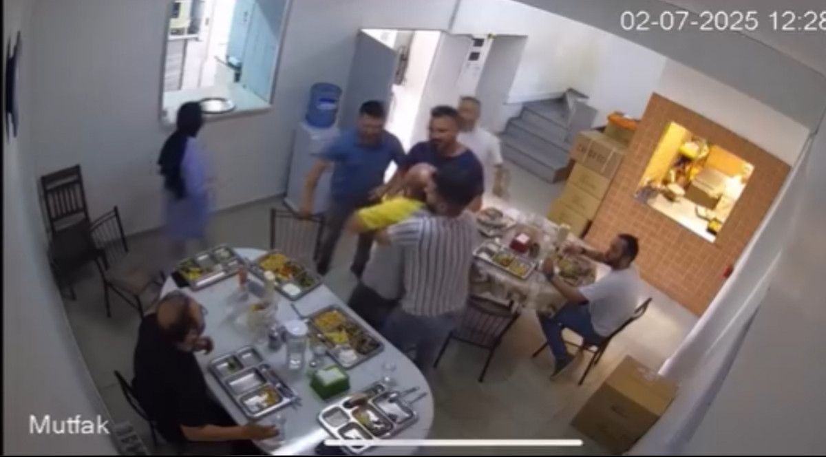 Nefes Darlığını Gösteren İşçinin Çığlıkları ve Yardım Çağrısı