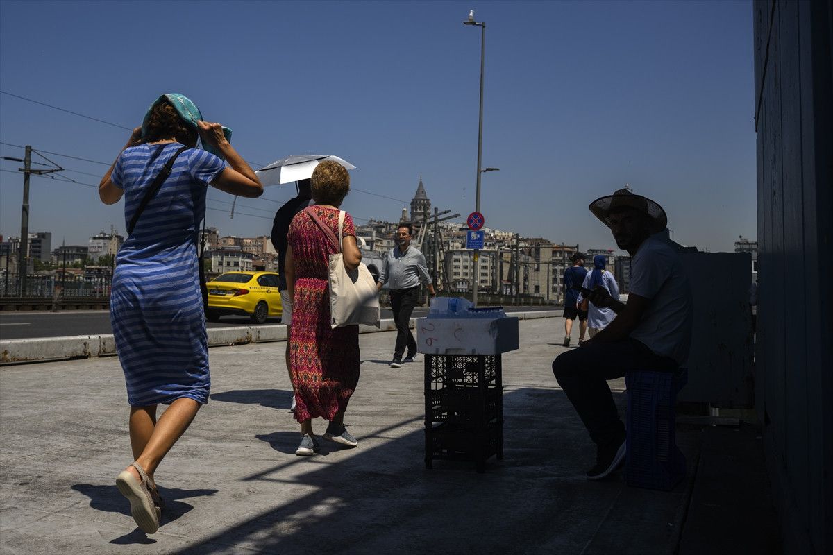 İstanbul'da Sıcak Hava ve Serinleme Çabaları