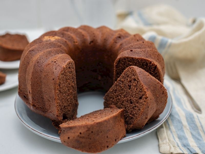 İşte En Lezzetli ve Mayalı Kakaolu Kek Tarifi