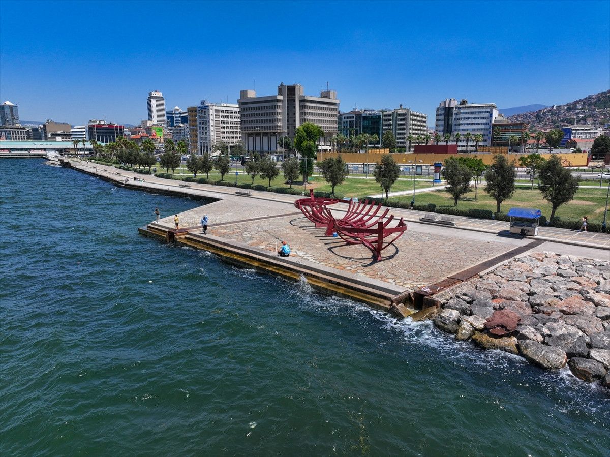 Sahiller ve Dış Mekanlar Boş Kaldı