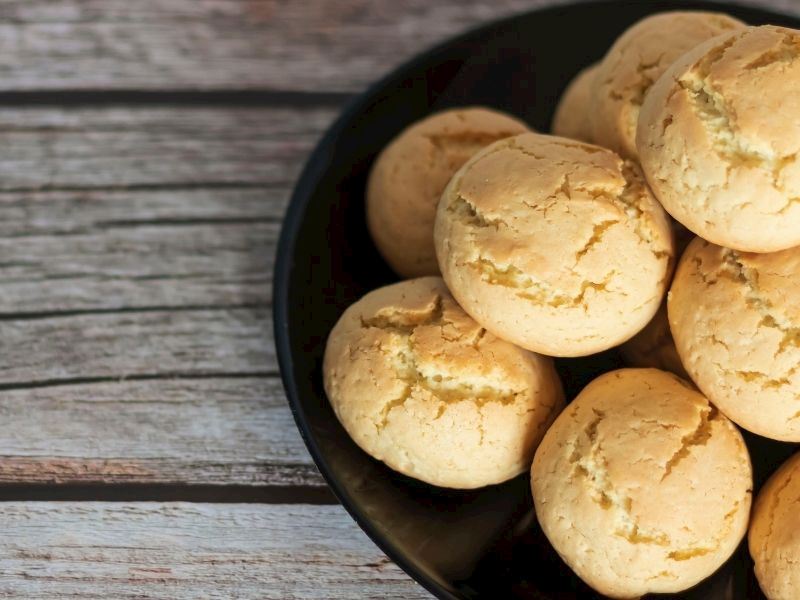 Katı Yağ İçermeyen, Pratik ve Lezzetli 4 Malzemeli Kurabiye Tarifi