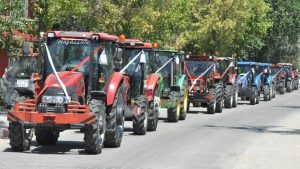 Keşan’da Çiftçi Düğünü ve Traktör Konvoyu Etkileyici Organizasyon