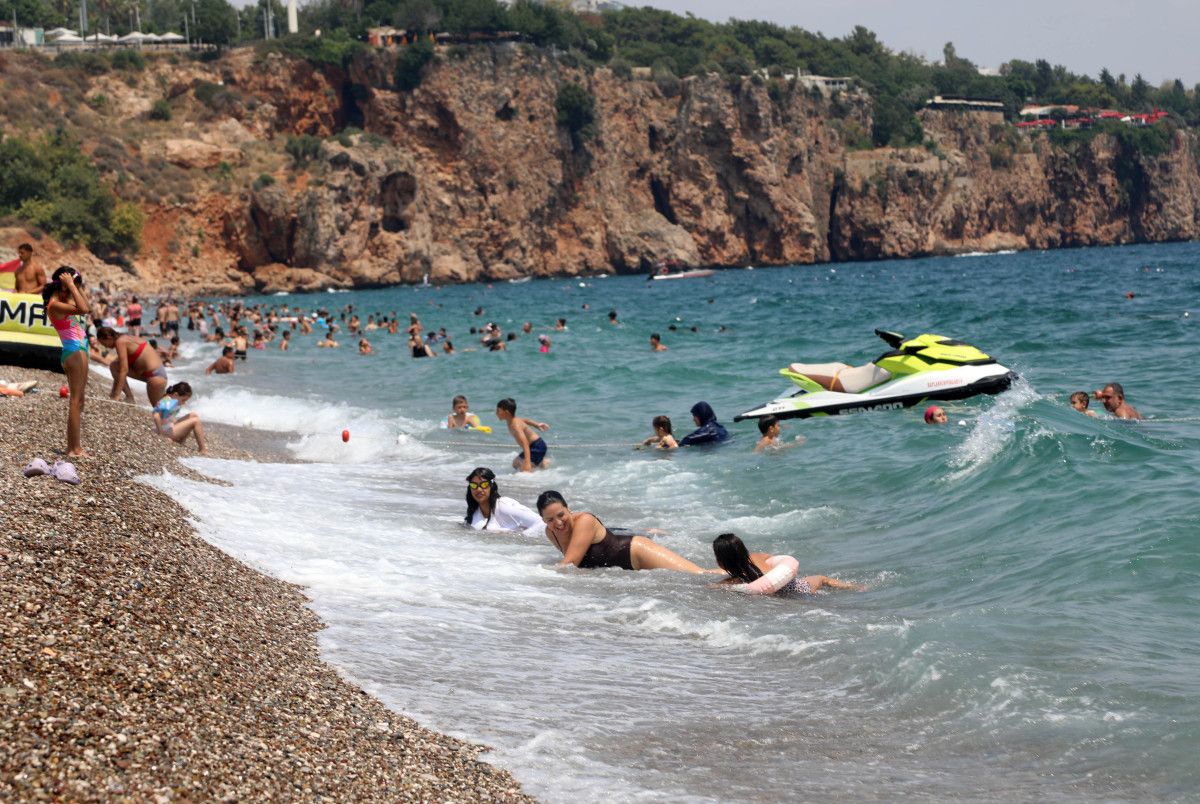 Popüler Plajlarda Yoğunluk Hızla Artıyor