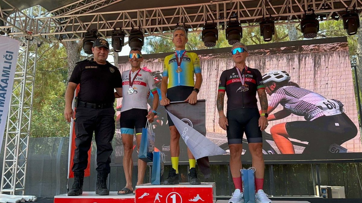 Muğla Marmaris'te Cumhuriyet Bisiklet Yarışı Coşkusu