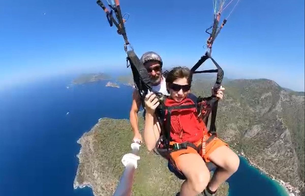 GENİŞ KİMLİKTE BÜYÜK İLGİ TOPLADI