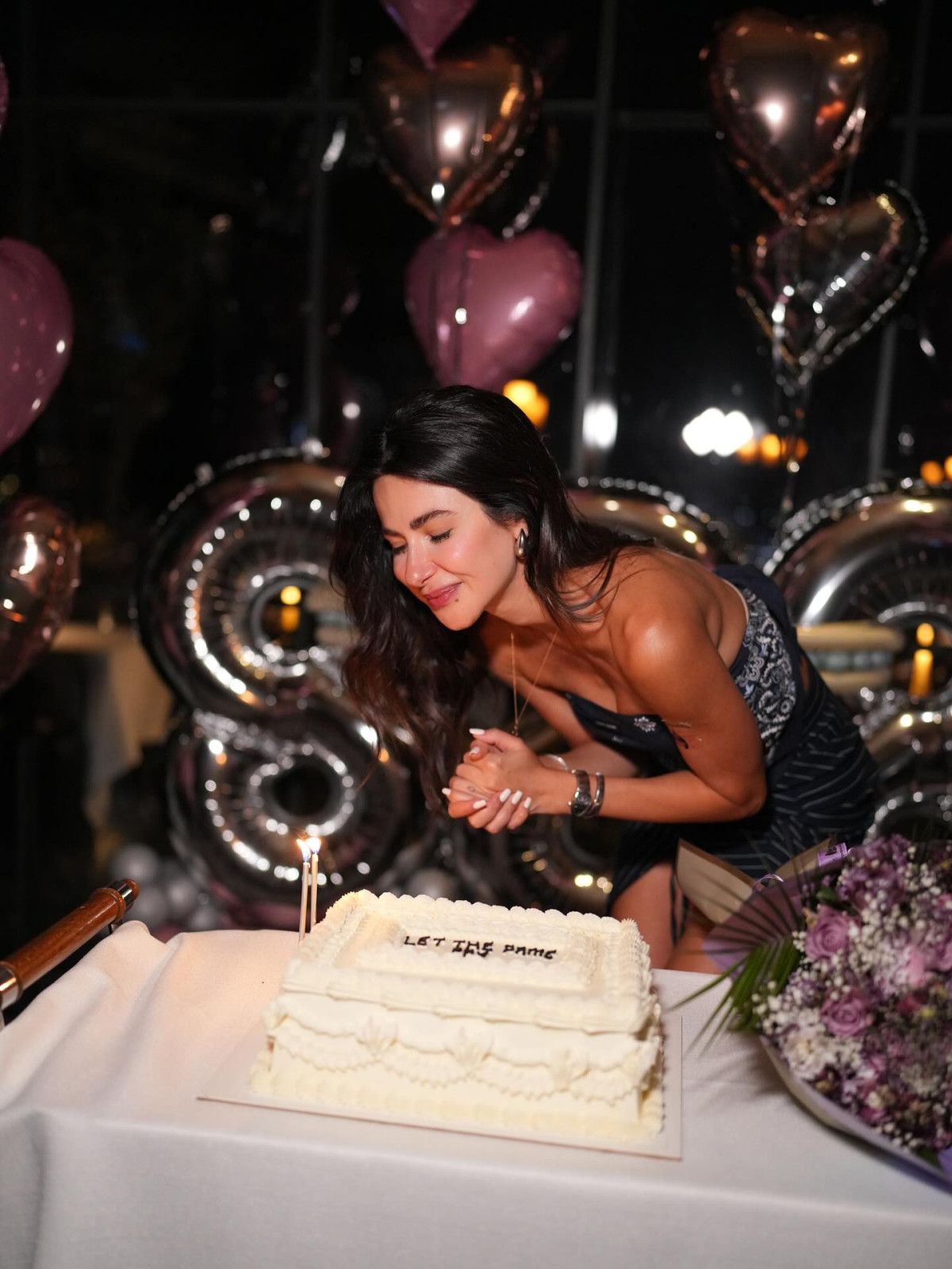 Nesrin Cavadzade 42. Yaş Gününü Kutladı! Doğum Günü Anlarından Kareler İlgiyle Karşılandı