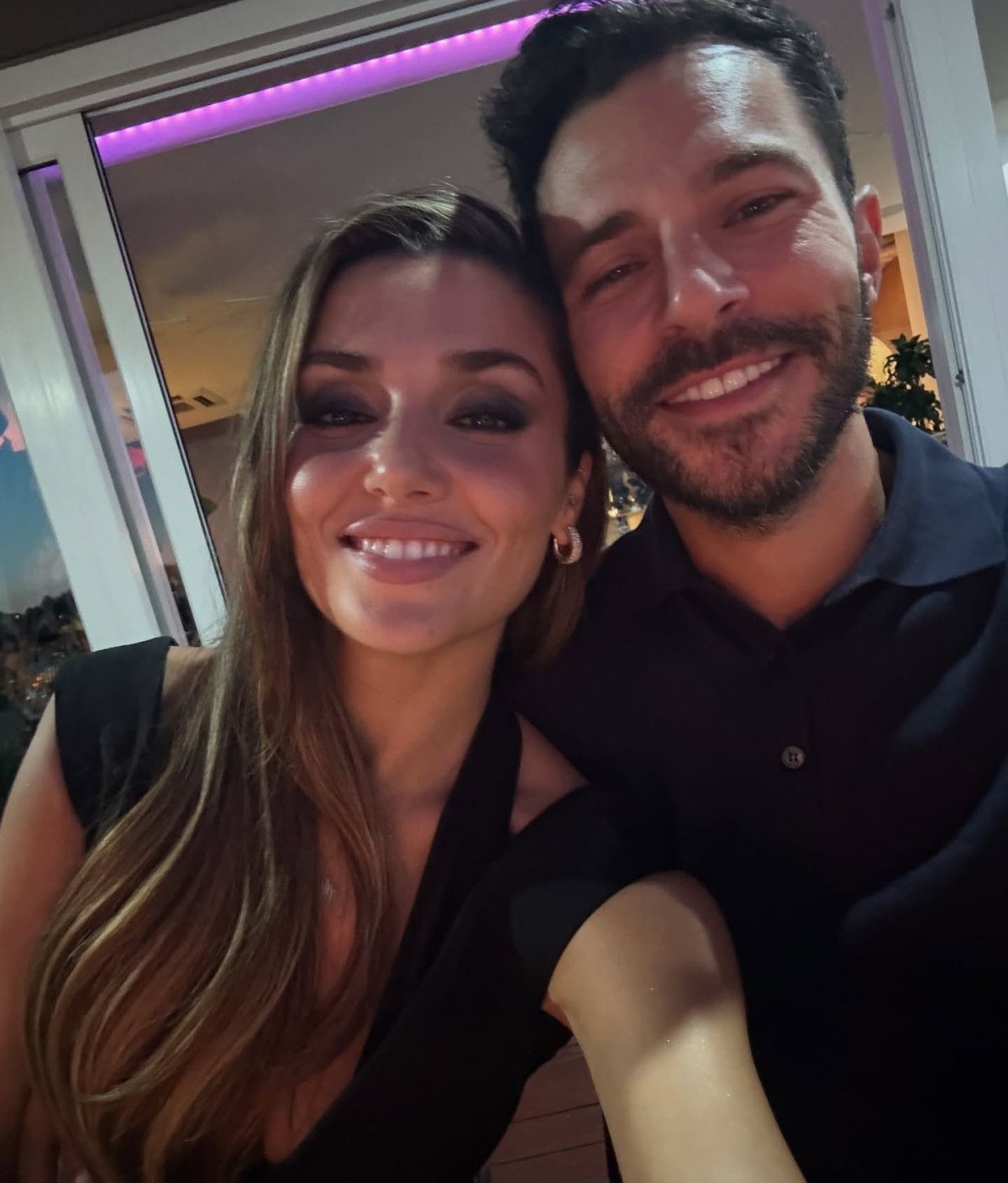 Hande Erçel’den Aşk Dedelerine Son Nokta Koyan Paylaşım