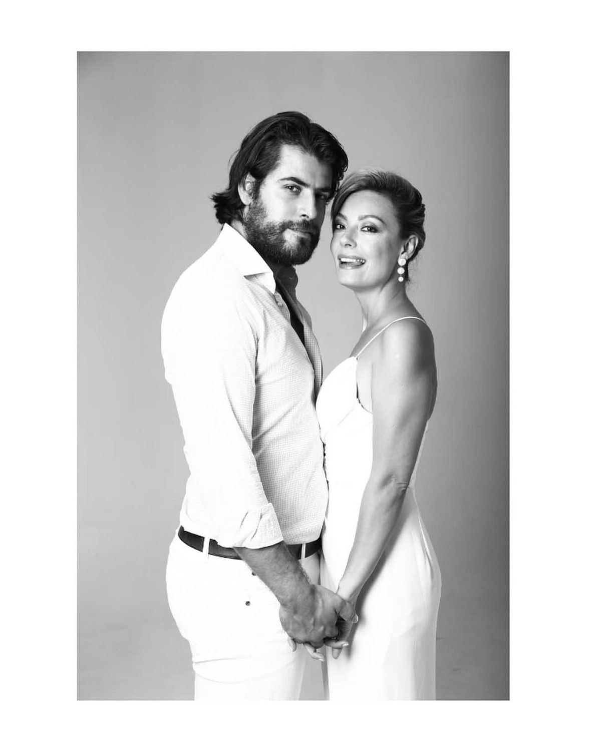 Özge Özder'in 7. Evlilik Yıldönümü Kutlaması: Hayatımın En Güzel Karşılaşması