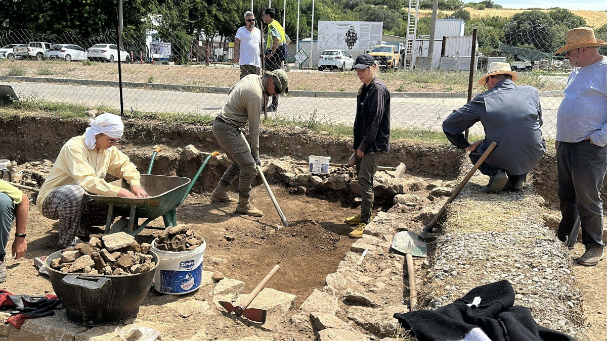 Parion Antik Kenti'nde Tarih ve Arkeoloji Çalışmaları Devam Ediyor