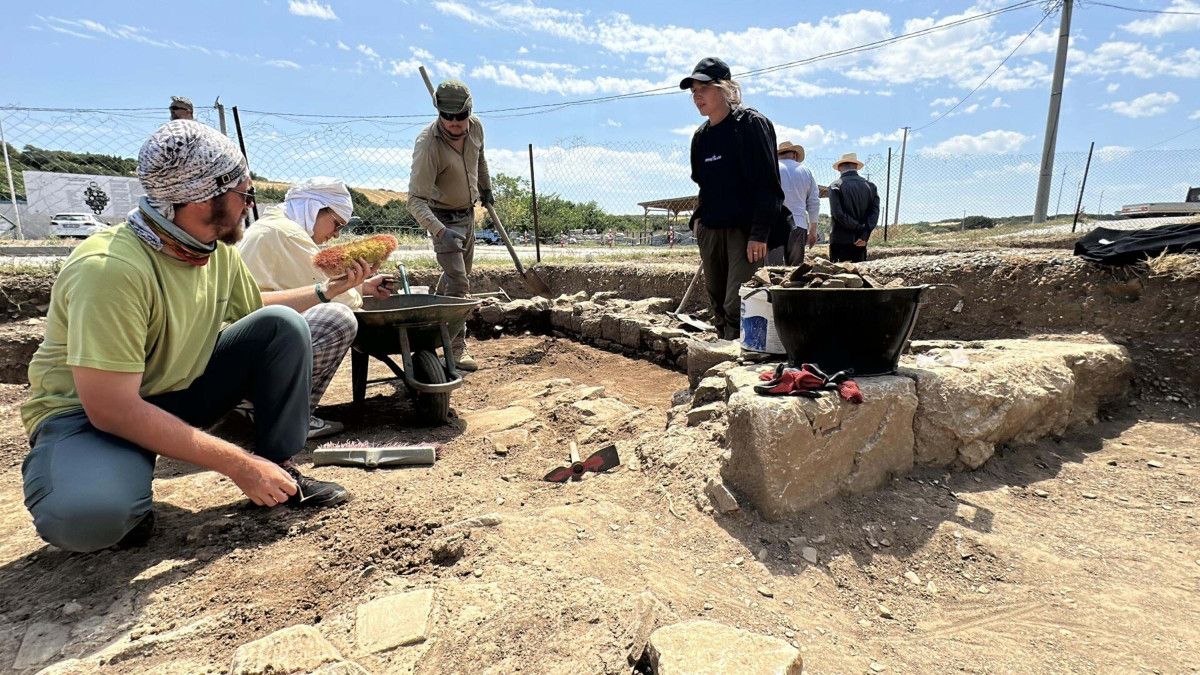 Parion Antik Kenti'nde Tarih ve Arkeoloji Çalışmaları Devam Ediyor
