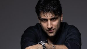 Reynmen’in Sahnesine Para Atıldı! Ünlü Şarkıcı Çok Sinirlendi