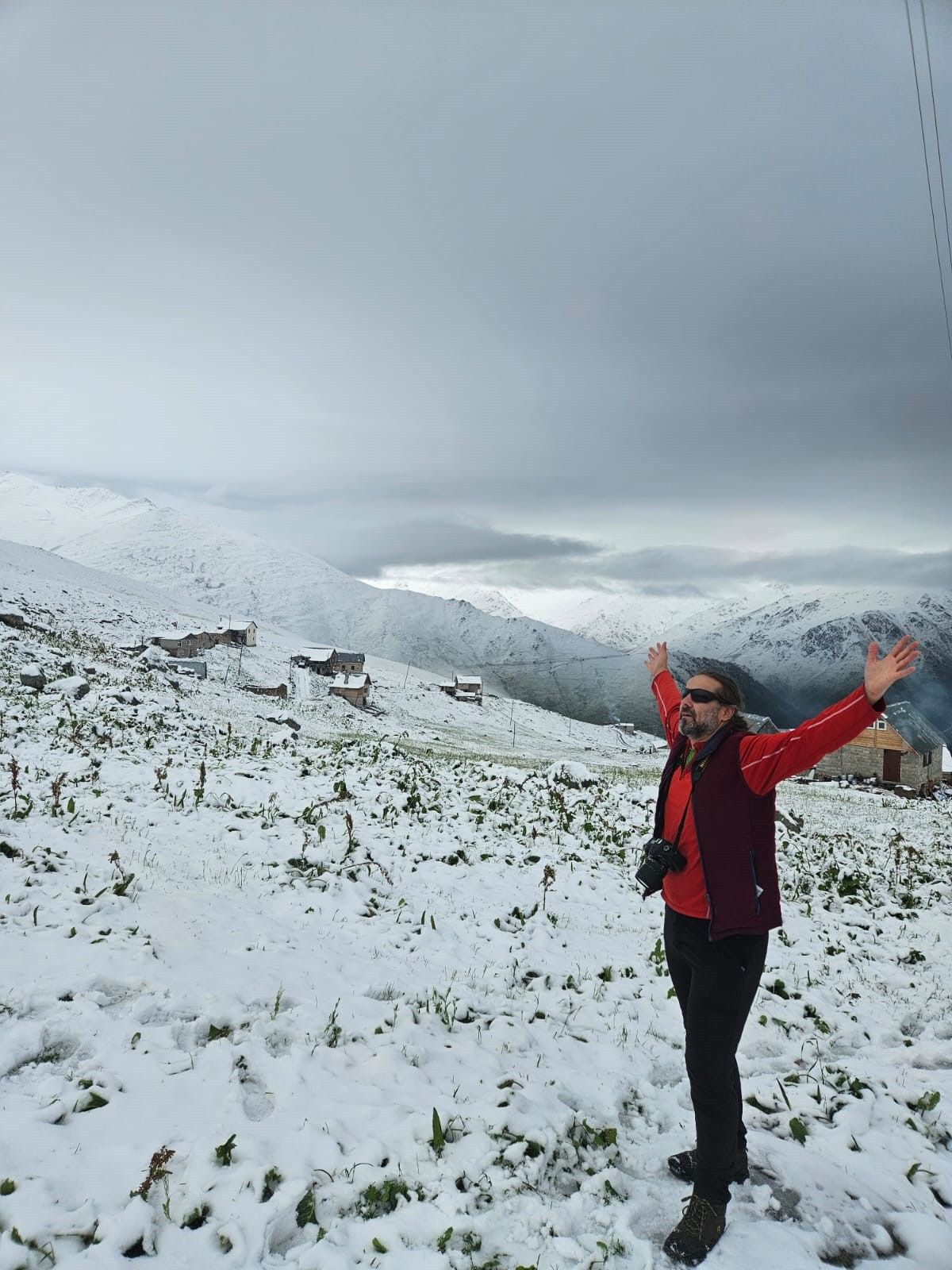 Rize ve Çamlıhemşin’de Kar Sevinci