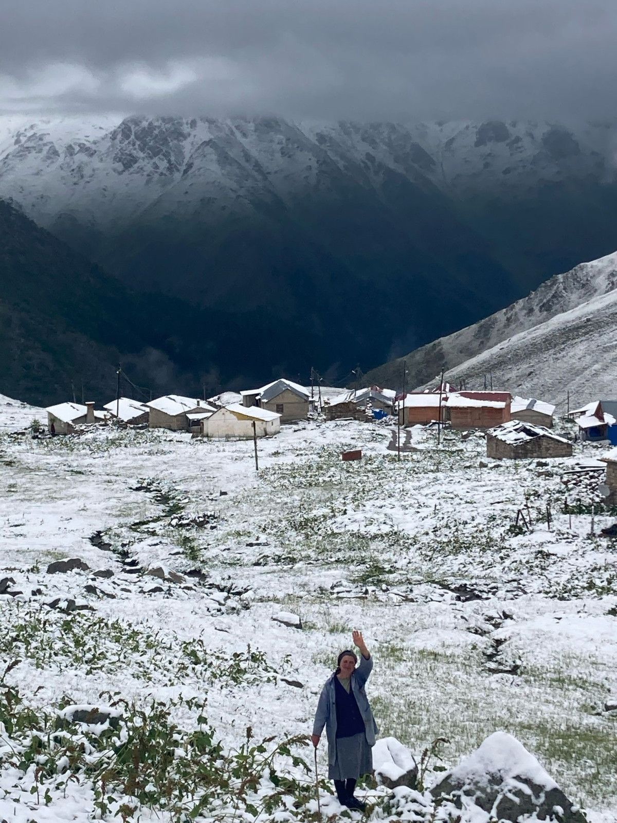 Rize ve Çamlıhemşin’de Kar Sevinci