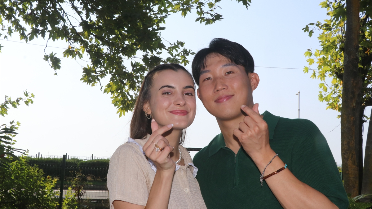 Güney Koreli Damadın Dönüşümü ve Aile İle Tanışma Süreci