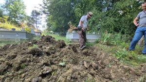Rüyasında Ölüm Görüp Kendine Mezâr Kazan Bir Köy Hikayesi