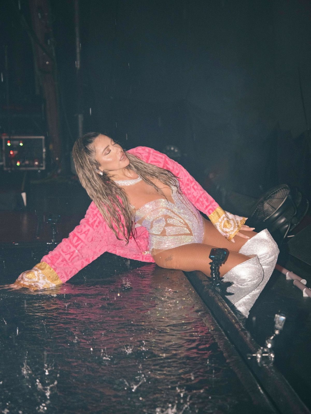 Sahne Dansları Hakkında Çok Konuşulan Olay ve Eleştirilere Yanıt