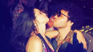 Selena Gomez’in Turşulu Doğum Günü Pastası Şaşkınlık Yarattı!