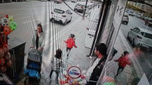 Sivas’ta Seksek Oyunuyla Çocuklara Nostaljik Anlar Yaşatan Esnaf