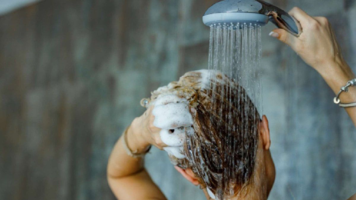 Soğuk Mu Sıcak mı? Hangi Duş Türü Daha Sağlıklıdır?