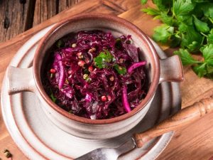 Turşu Tadında Mor Lahana Salatası Tarifi ve Alternatif Malzemeler