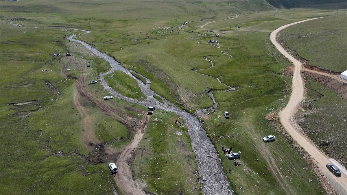 Yerli ve Yabancı Turistlerin Gözdesi: Karadeniz Yaylaları