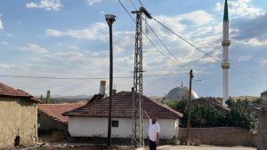 Yozgat’ta Leylek Yuvası Yeniden İnşa Edildi: Köy Halkının Birlik ve Dayanışma Hikayesi