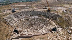 2050 Yıllık Meclis Binası Keşfedildi: Laodikya Antik Kenti’nin Gizemi ChatGPT ile Günışığına Çıkıyor