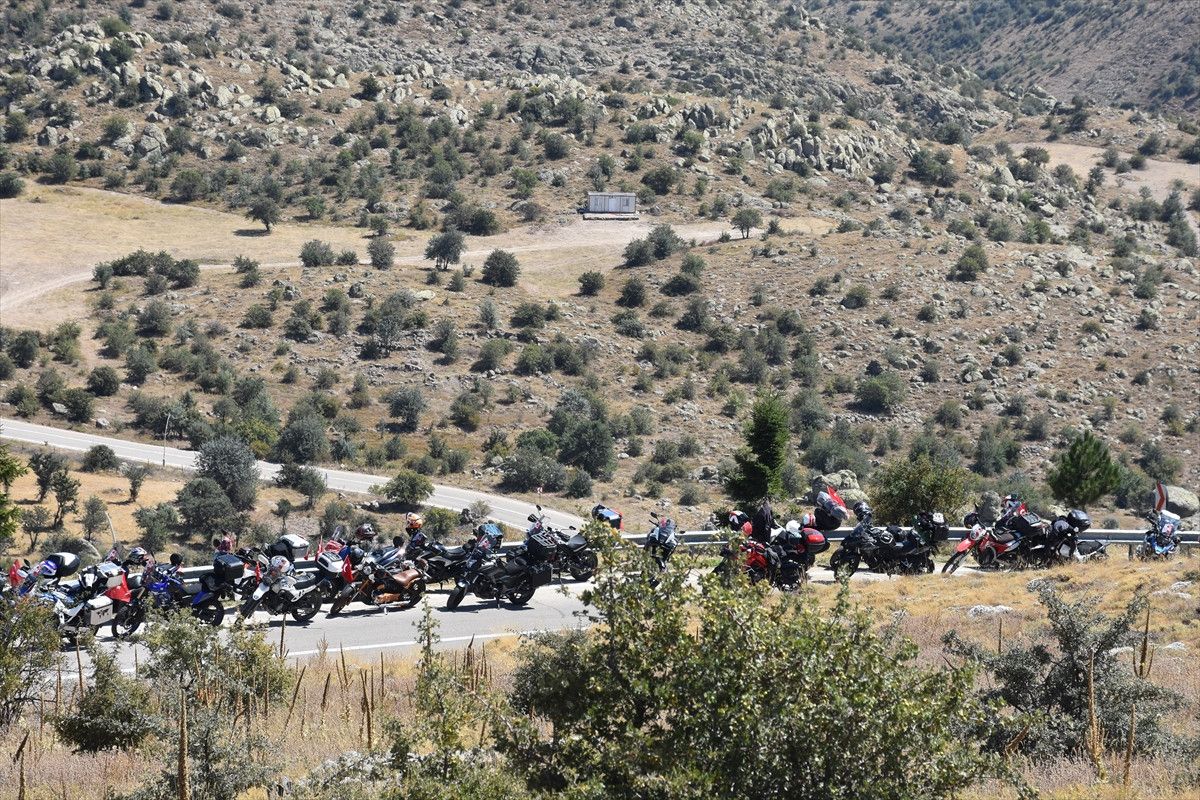 Afyonkarahisar’da Bin Motosikletliyle Süvarinin İzinde Unutulmaz Etkinlik