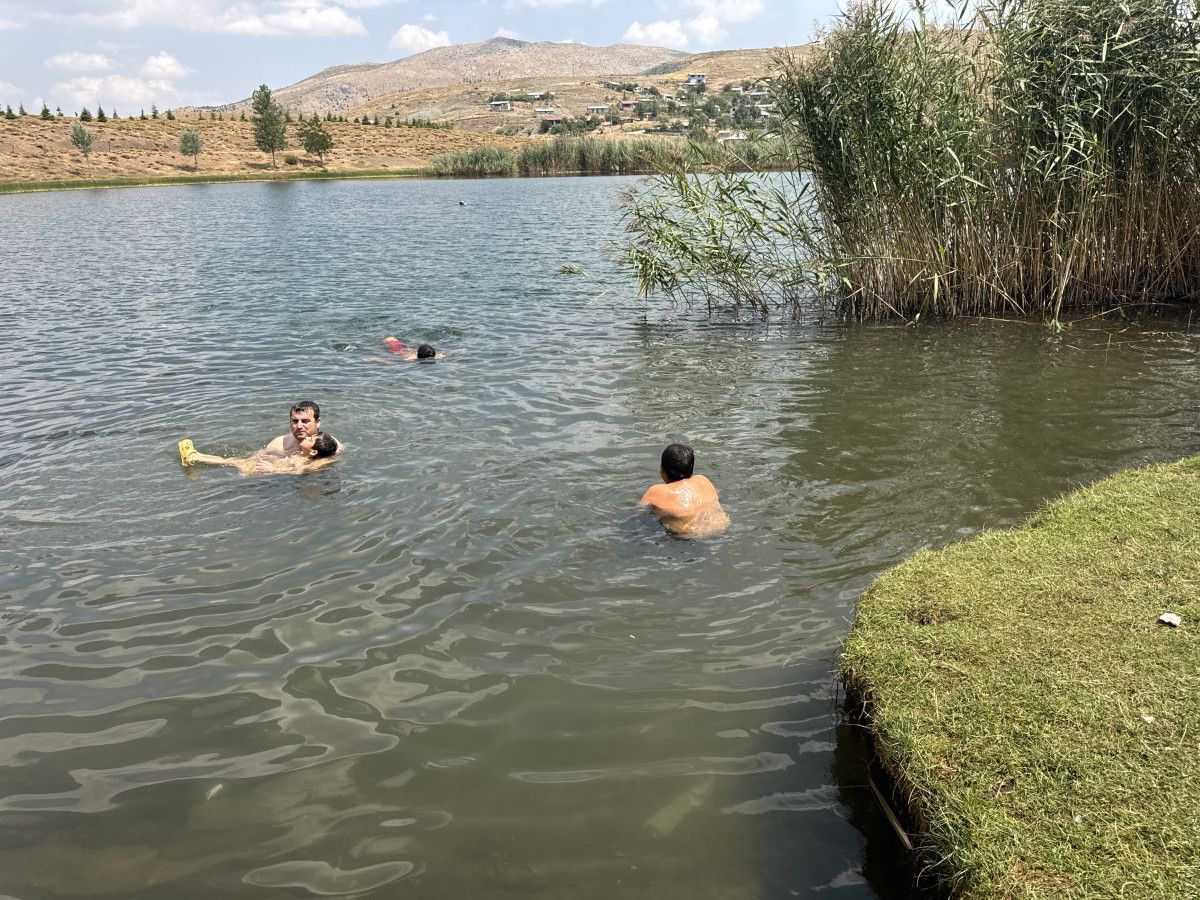 Antalya Sıcaklarından Kaçış: Dipsiz Göl'de Serinleme Keyfi