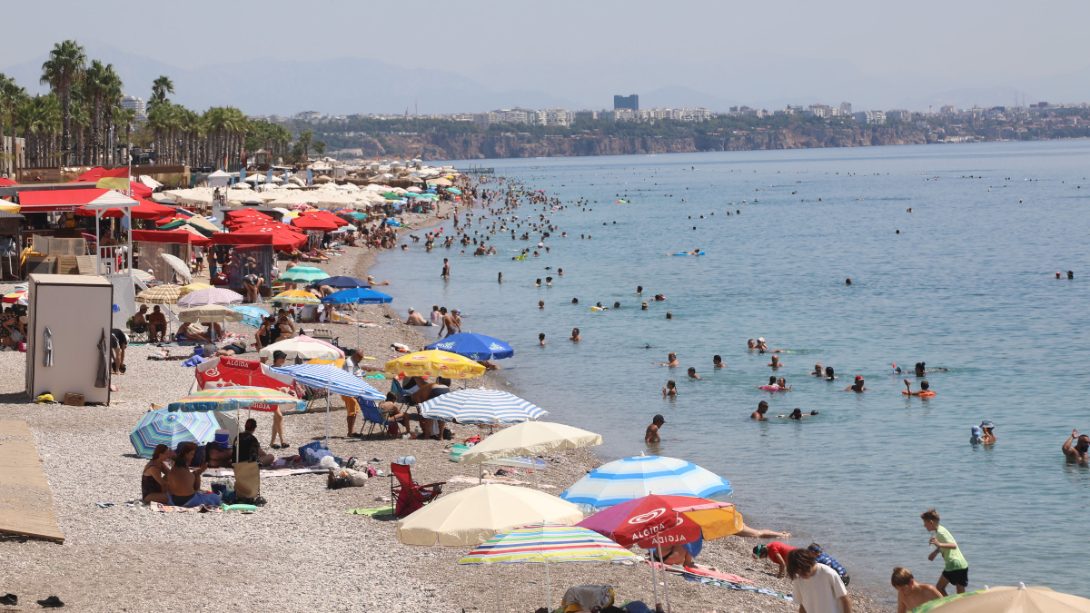 Sahillerde Yoğunluk ve Güvenlik Önlemleri